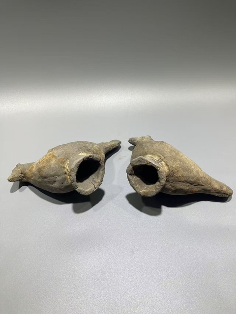 古玩陶瓷秦·灰陶雞（一公一母） 真品鑒賞圖