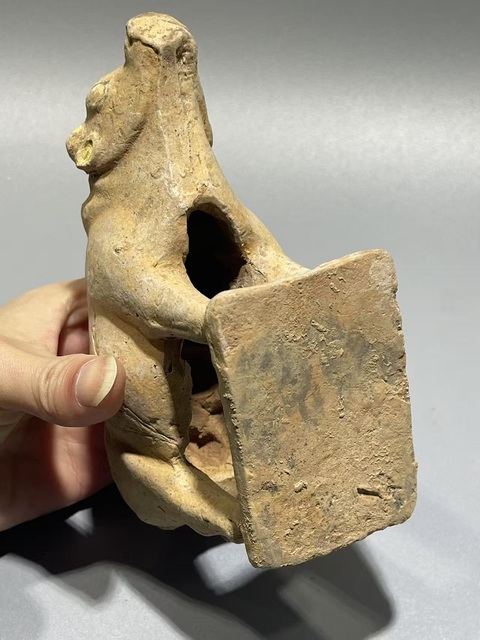 古玩陶瓷唐·老黃牛拍賣，當前價格128元