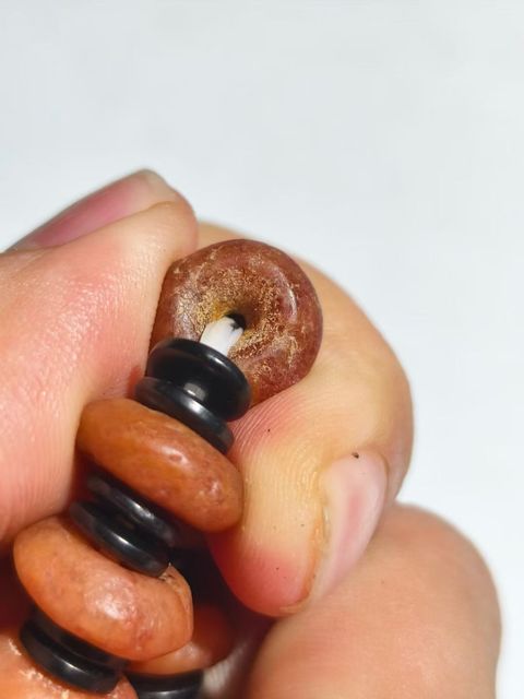 古玩玉器紅瑪瑙珠串真品鑒賞圖