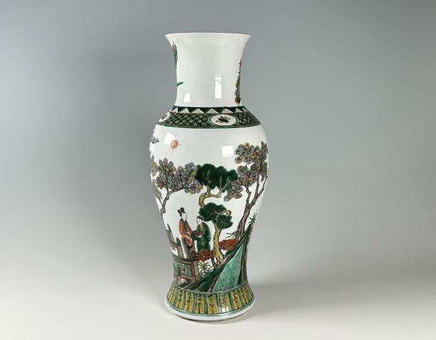 古玩陶瓷清晚期·五彩人物故事紋觀音瓶拍賣，當(dāng)前價(jià)格5418元