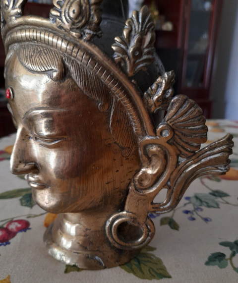 古玩銅器佛首真品鑒賞圖