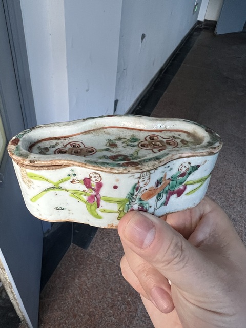 古玩陶瓷粉彩刨花缸真品鑒賞圖