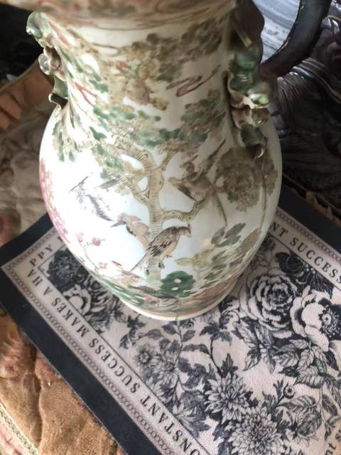 古玩陶瓷花鳥紋粉彩瓶真品鑒賞圖