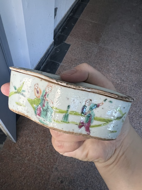 古玩陶瓷粉彩刨花缸真品鑒賞圖