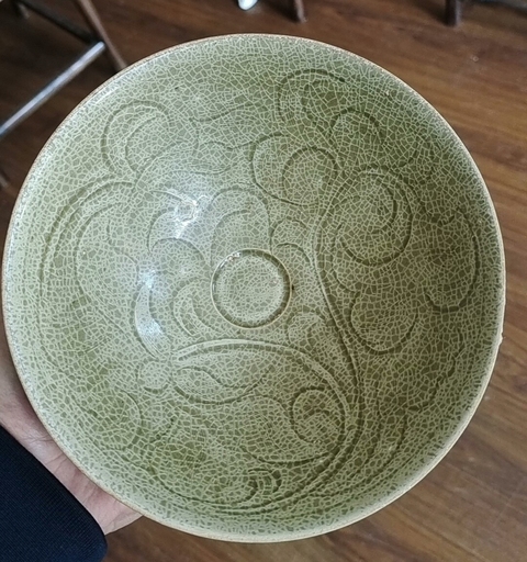 古玩陶瓷宋代青釉刻花碗真品鑒賞圖