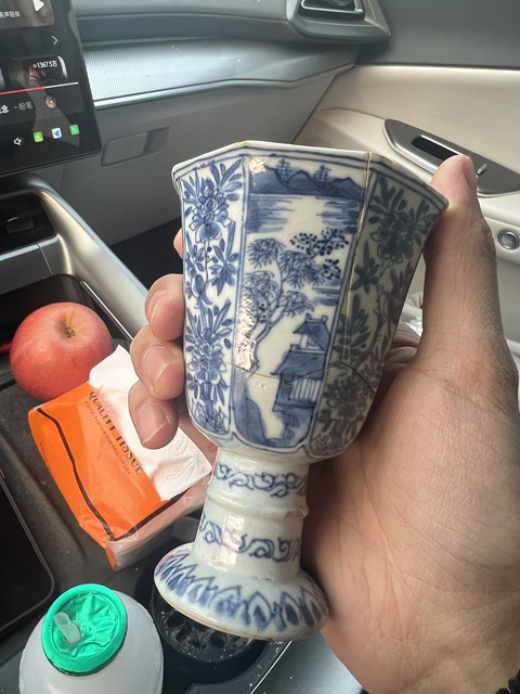古玩陶瓷青花開窗花卉紋八方高足杯真品鑒賞圖