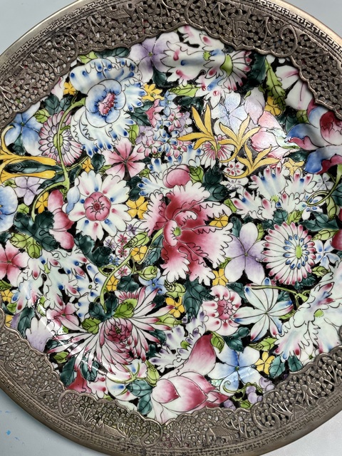 古玩陶瓷解放初粉彩盤真品鑒賞圖