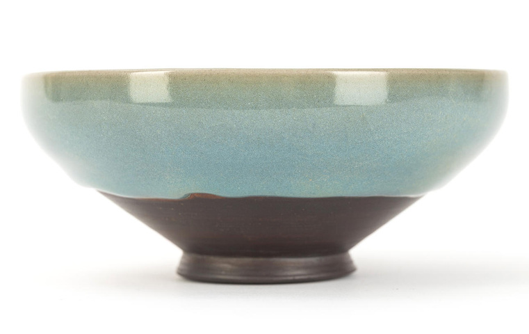 古玩陶瓷鈞窯玫瑰紫斑釉斂口碗真品鑒賞圖