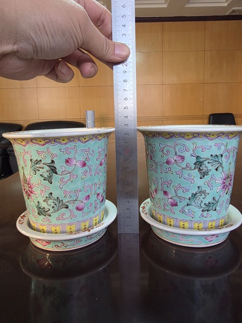 古玩陶瓷粉彩花卉紋花盆真品鑒賞圖