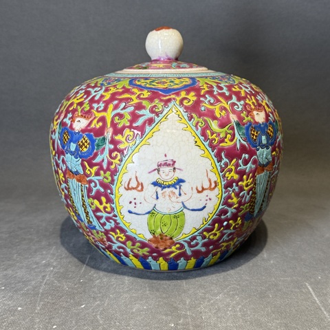 古玩陶瓷粉彩開光佛教人物西瓜罐真品鑒賞圖