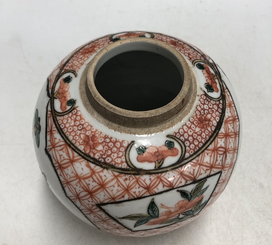 古玩陶瓷晚清·五彩開窗花蝶紋罐拍賣，當(dāng)前價格2999元