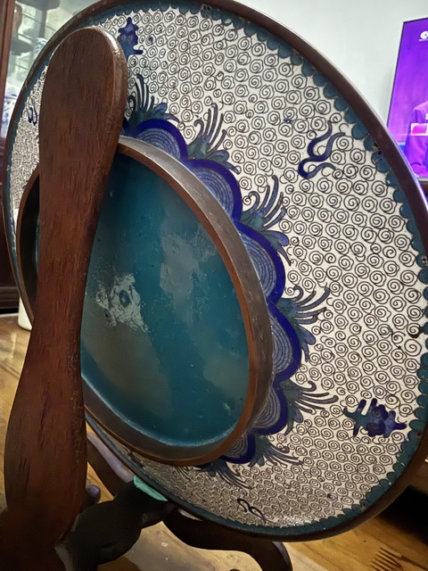 古玩陶瓷銅胎掐絲琺瑯海水云龍戲珠紋賞盤真品鑒賞圖