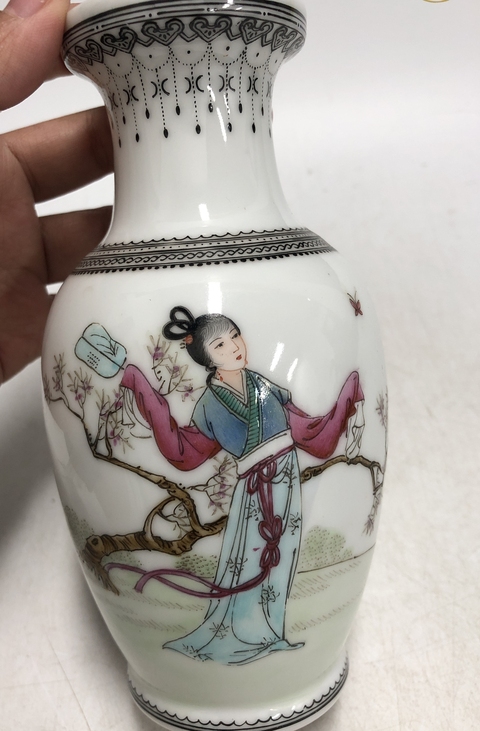 古玩陶瓷創匯·粉彩仕女紋瓶拍賣，當前價格2369元