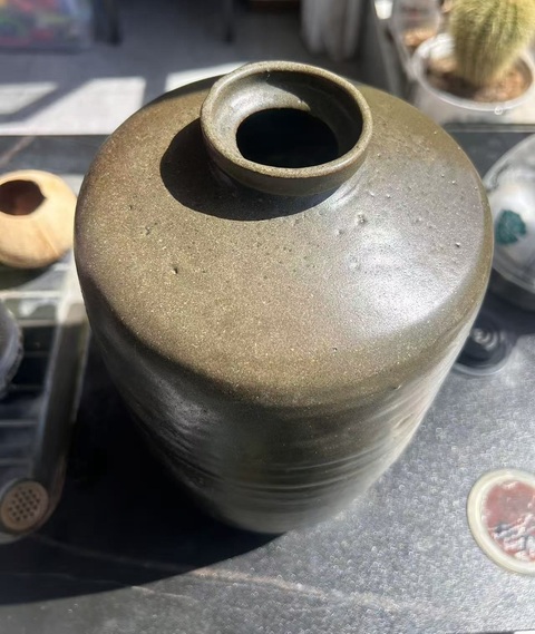 古玩陶瓷褐釉瓶真品鑒賞圖