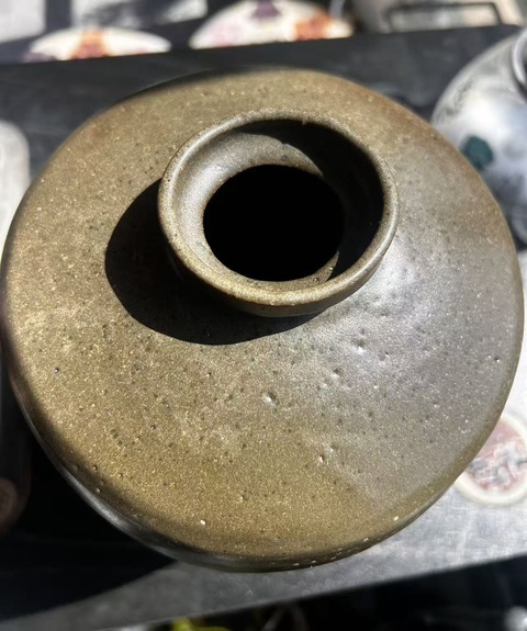 古玩陶瓷褐釉瓶真品鑒賞圖