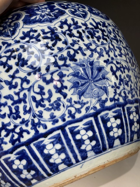 古玩陶瓷青花纏枝花卉紋畫缸真品鑒賞圖