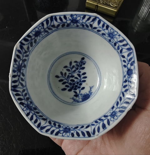 古玩陶瓷晚清青花杯真品鑒賞圖