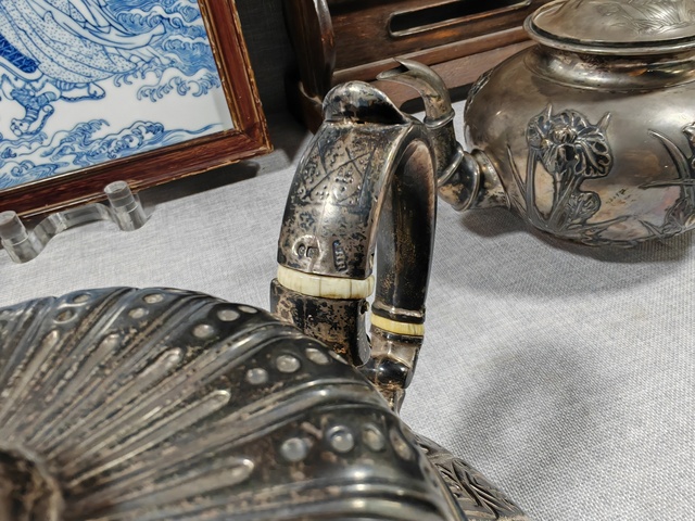 古玩雜項19世紀（1846）英國倫敦925純銀壺真品鑒賞圖