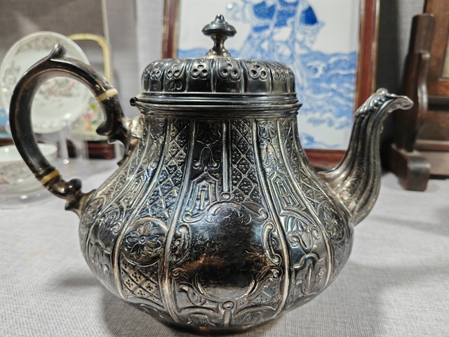 古玩雜項19世紀（1846）英國倫敦925純銀壺真品鑒賞圖