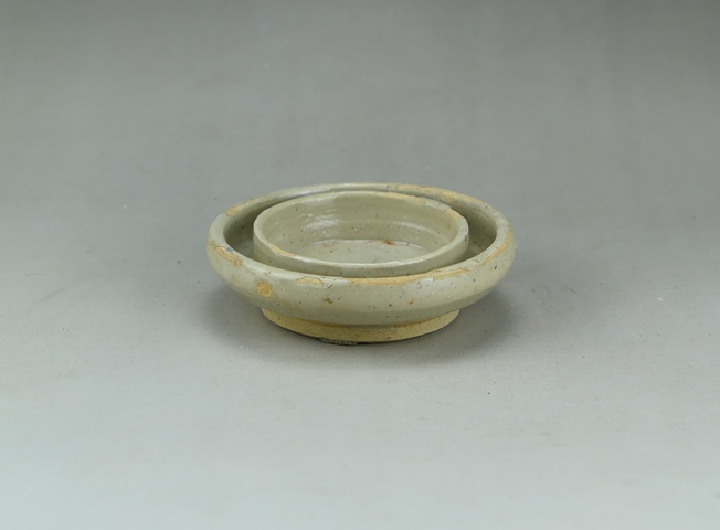 古玩陶瓷明代-龍泉青瓷盞托拍賣(mài)，當(dāng)前價(jià)格999元