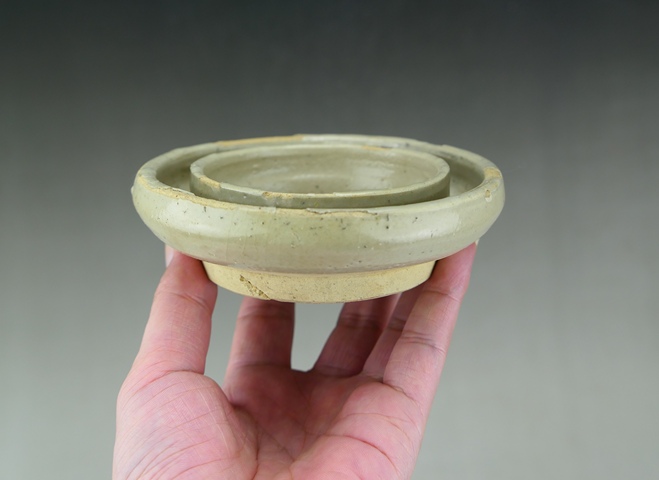 古玩陶瓷明代-龍泉青瓷盞托拍賣(mài)，當(dāng)前價(jià)格999元