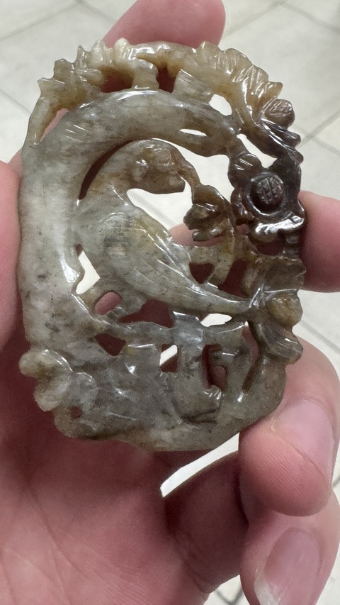 古玩玉器和田玉鸚鵡題材掛件真品鑒賞圖