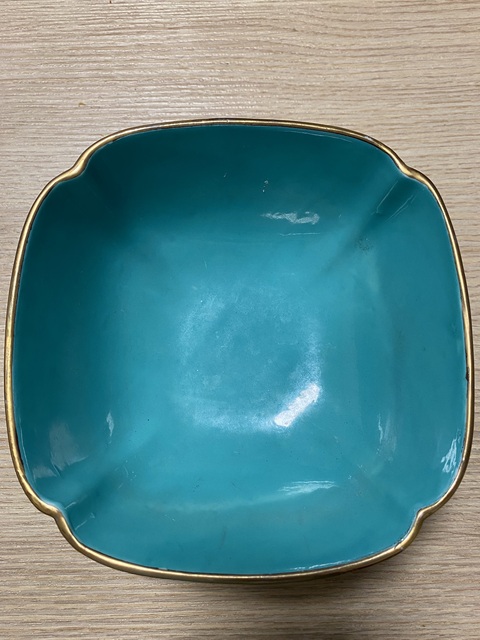 古玩陶瓷墨地粉彩八仙紋貢碗真品鑒賞圖