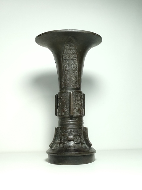 古玩銅器花觚真品鑒賞圖