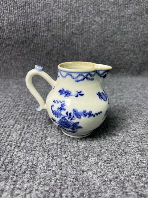 古玩陶瓷青花花卉紋奶壺拍賣，當前價格1388元
