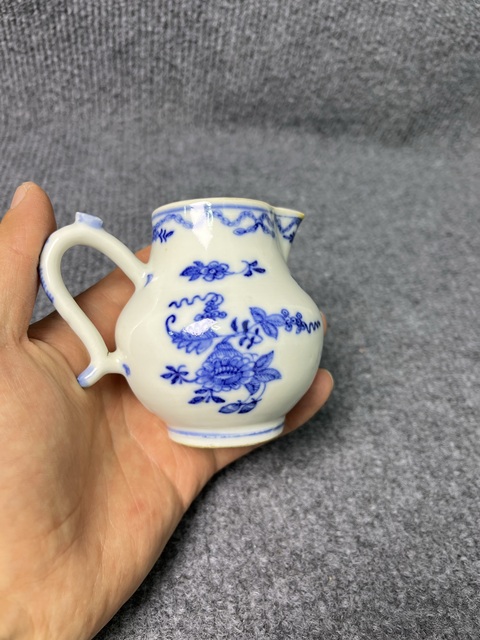 古玩陶瓷青花花卉紋奶壺拍賣，當前價格1388元