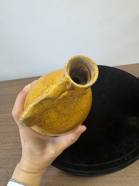 古玩陶瓷黃釉雞冠皮囊壺真品鑒賞圖