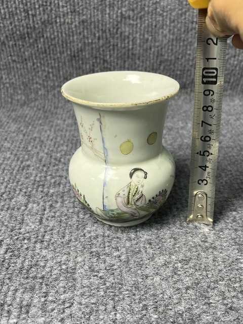 古玩陶瓷粉彩桃花美女紋扎斗拍賣，當前價格1288元