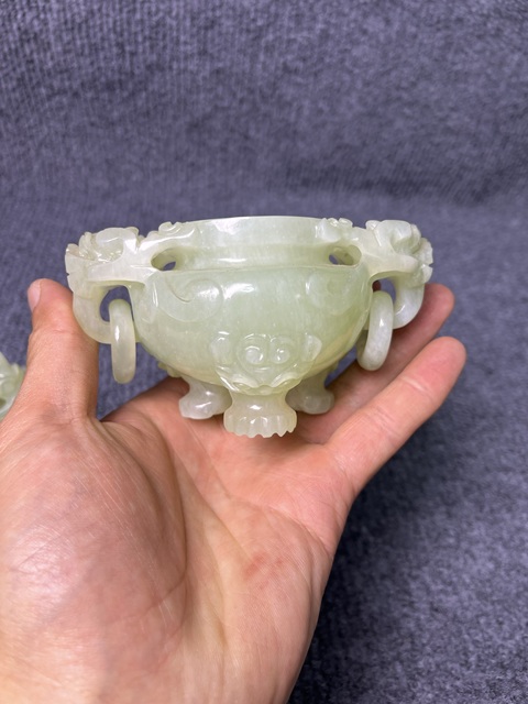 古玩雜項岫玉三足熏香爐拍賣，當前價格688元