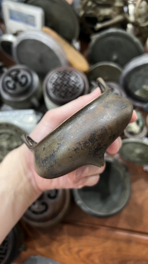古玩銅器爐子真品鑒賞圖