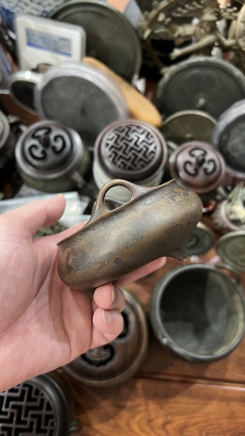 古玩銅器爐子真品鑒賞圖
