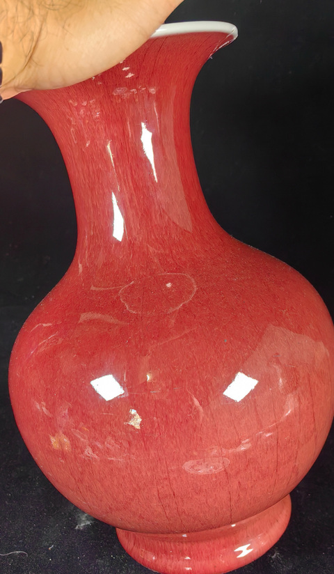 古玩陶瓷郎紅釉撇口瓶真品鑒賞圖