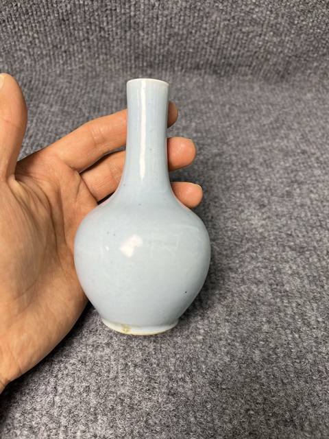 古玩陶瓷天藍釉天球瓶拍賣，當前價格1888元