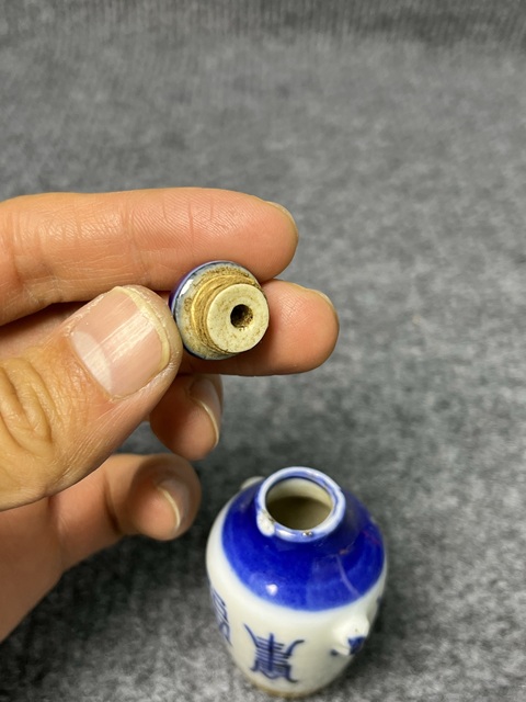 古玩陶瓷青花壽字紋鼻煙壺拍賣，當前價格2588元