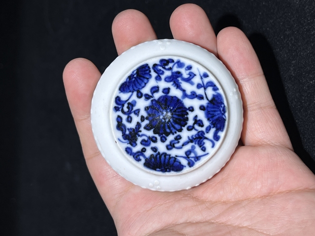 古玩陶瓷清早期青花山水花卉紋印泥盒拍賣，當前價格800元