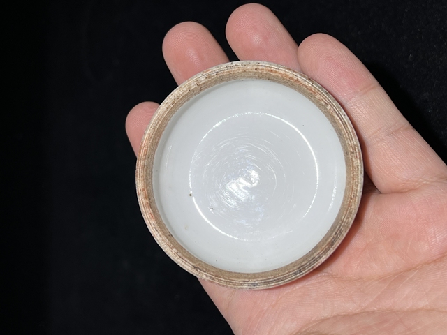 古玩陶瓷清早期青花山水花卉紋印泥盒拍賣，當前價格800元