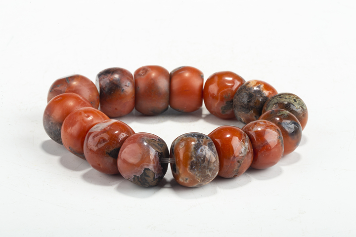 古玩玉器當代·南紅珠串真品鑒賞圖