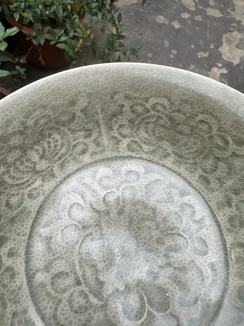 古玩陶瓷青釉印花碗真品鑒賞圖