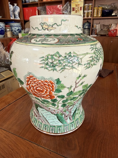 古玩陶瓷花鳥紋五彩將軍罐真品鑒賞圖