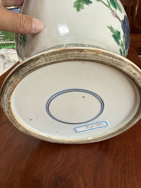 古玩陶瓷花鳥紋五彩將軍罐真品鑒賞圖