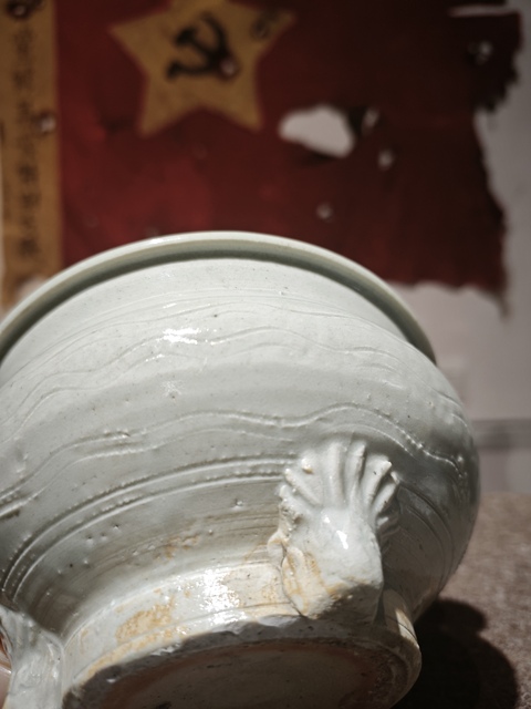 古玩陶瓷青花釉三足爐真品鑒賞圖