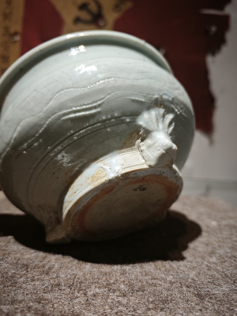 古玩陶瓷青花釉三足爐真品鑒賞圖