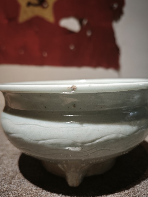 古玩陶瓷青花釉三足爐真品鑒賞圖