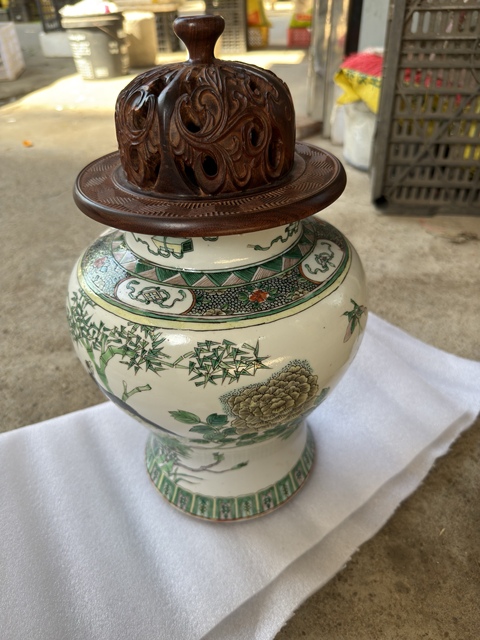 古玩陶瓷五彩花鳥紋將軍罐真品鑒賞圖