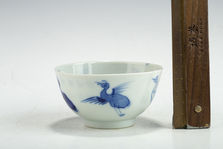 古玩陶瓷清晚·青花仙鶴詩文杯真品鑒賞圖