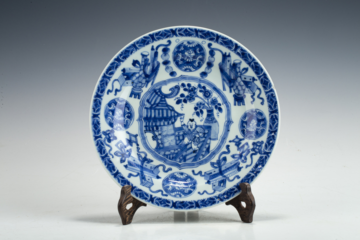 古玩陶瓷清康熙·青花嬰戲博古紋折沿盤拍賣，當前價格188元